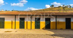 Venta de finca ganadera y residencial con plaza de toros en Badajoz