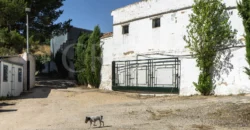 Finca ecuestre con vivienda y piscina a la venta en Jaén