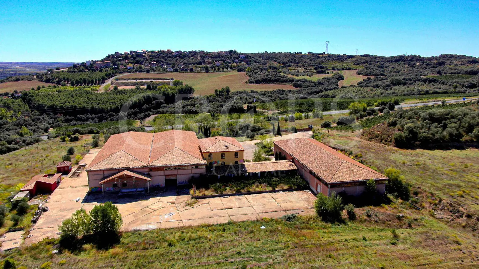 Venta de bodega en la comarca de Somontano