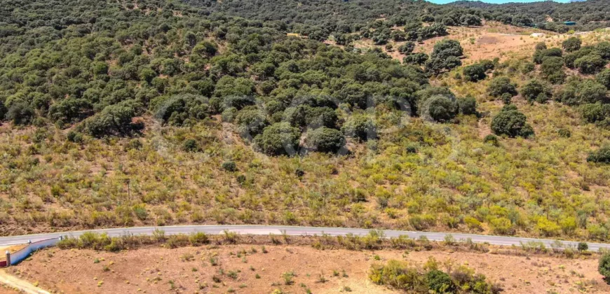 Finca de recreo con cortijo en Granada