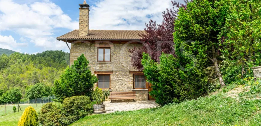 Finca residencial y cinegética vallada en el Pirineo aragonés