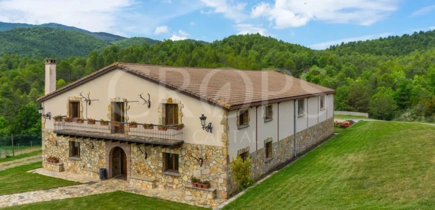 Finca residencial y cinegética vallada en el Pirineo aragonés