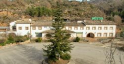 Venta de Hostal y finca de 40 ha en Huesca