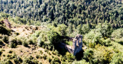 Finca forestal y cinegética con varias masías catalanas en el Pirineo