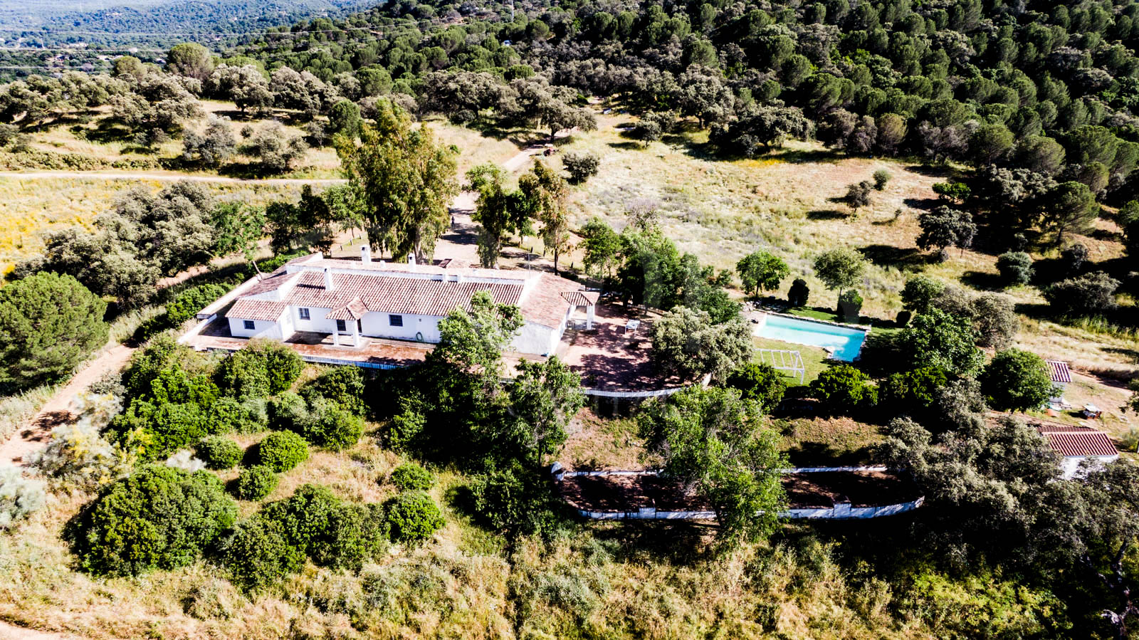 Finca de caza con vivienda cerca de Córdoba