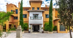 En venta hotel con bodega en Granada