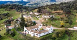 En venta, finca de turismo rural y ganadera en Sierra Morena de Córdoba