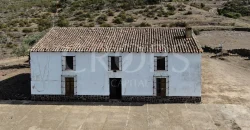 Venta de finca ganadera en Huelva con coto de caza y vivienda