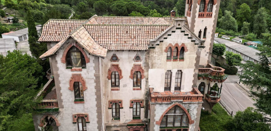 Masía de estilo modernista en venta en Berguedà (Barcelona)