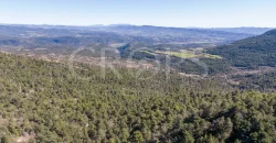 Pueblo abandonado con proyecto urbanístico aprobado en Prepirineo Aragonés.