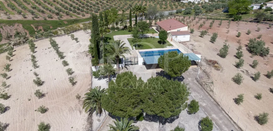 Finca residencial y ecuestre en venta cerca de Málaga
