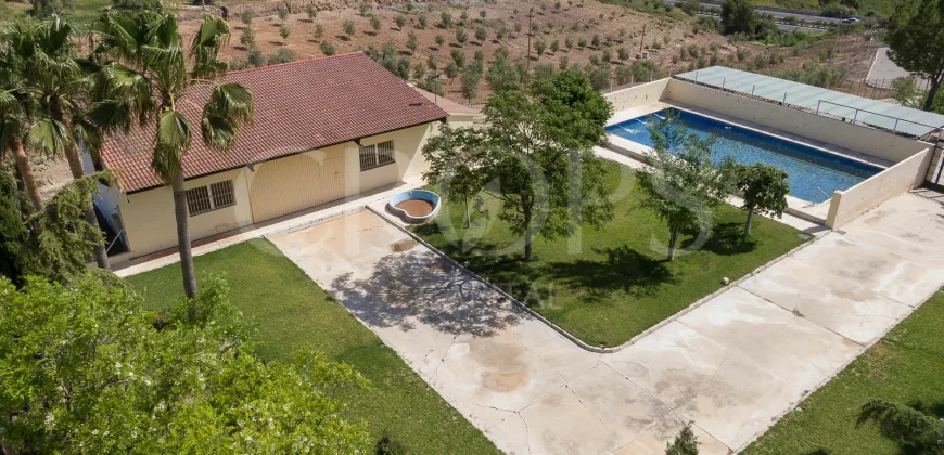 Finca residencial y ecuestre en venta cerca de Málaga